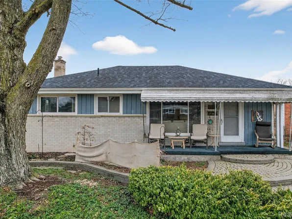 33604 Alvin St, Garden City, MI 48135