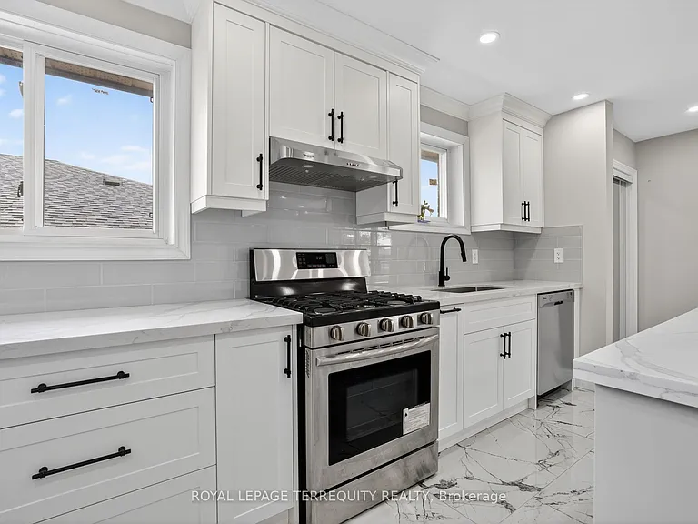 1173 Shadeland Dr — Photo 23