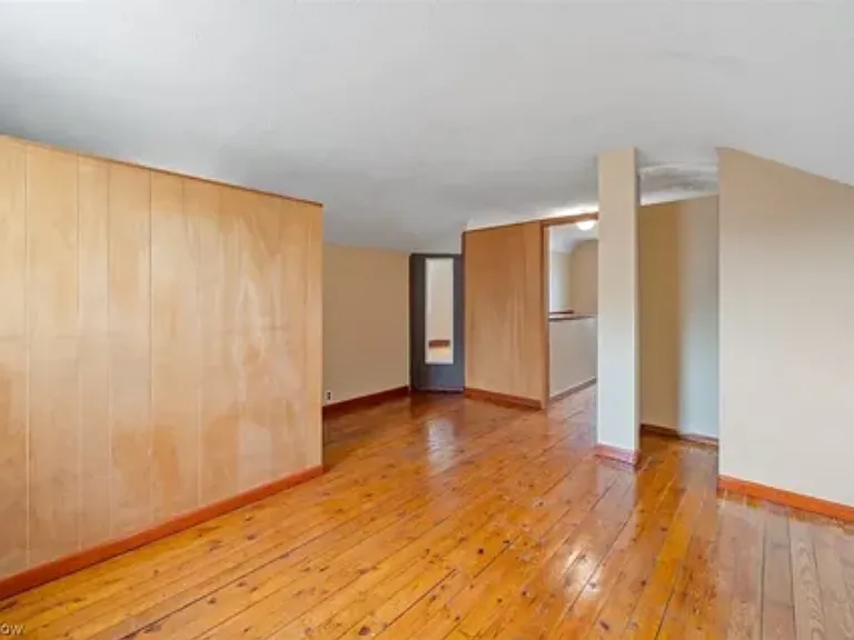 8211 Whittington Dr — Photo 17