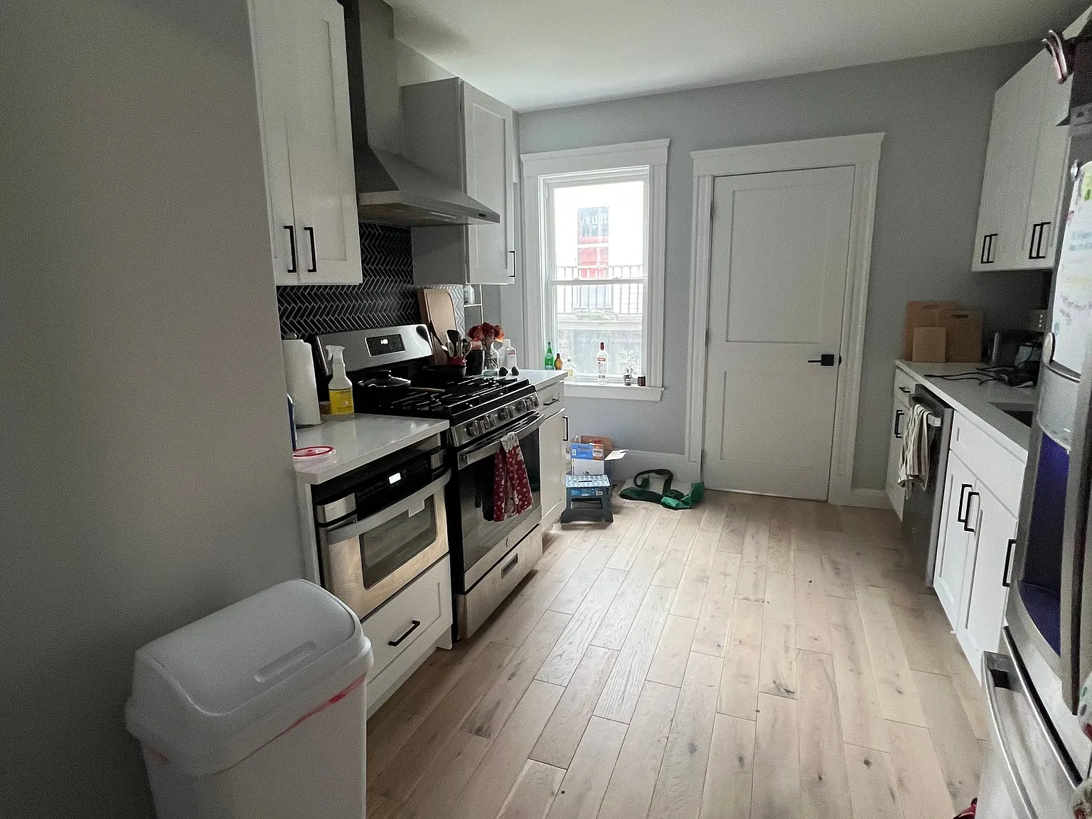5 bed, 2.0 bath, $6,500 — Photo 2