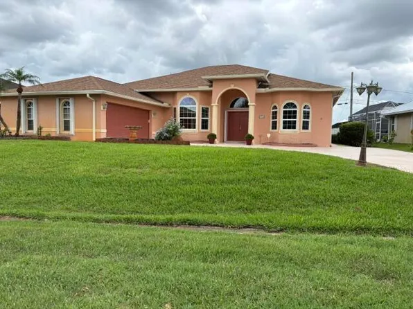 3306 SE Ford Lane SE, Port St Lucie, FL 34984