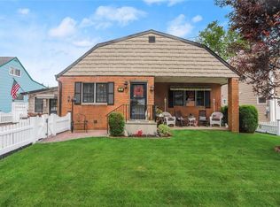 35 Covington Rd, Yonkers, NY 10710