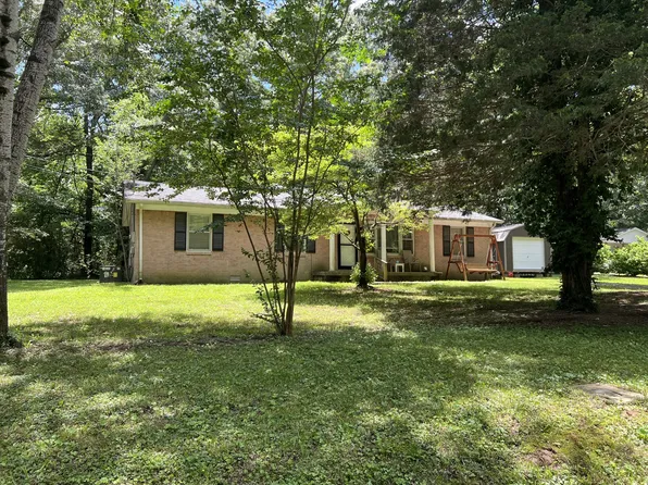 6738 Woodland Park Cir, Nunnelly, TN 37137