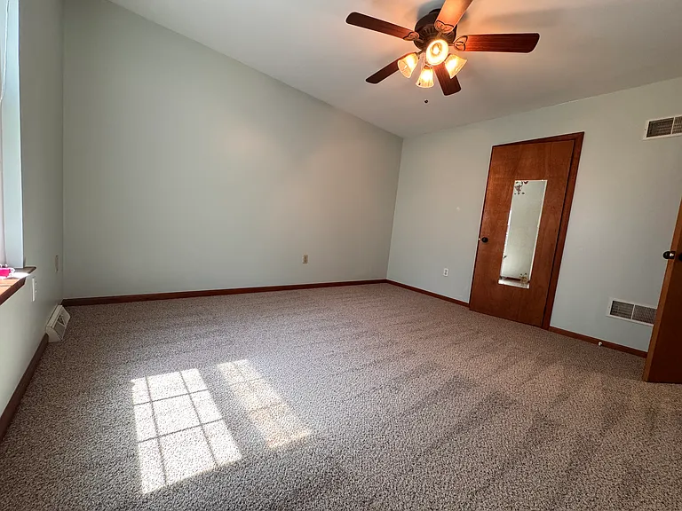 1739 Wendy Ln — Photo 25