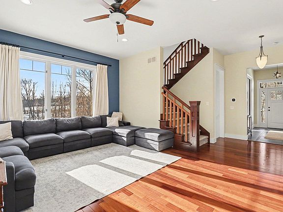 5th image of 451 Oak Arbor Cir E