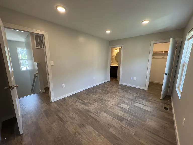 2985 N State Highway 7 — Photo 17