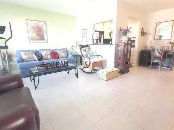 402 Windsor R, West Palm Beach, FL 33417