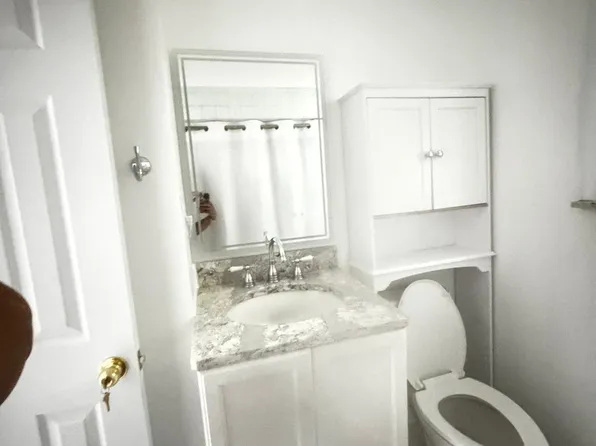 76 West 45th Street image 8 of 10