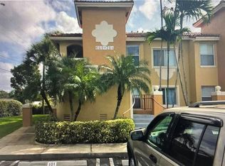 681 NW 78th Ter APT 201, Hollywood, FL 33024