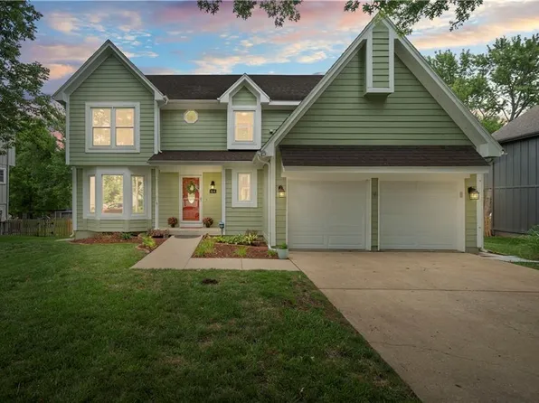 814 N Mesa St, Olathe, KS 66061