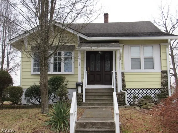 12 Maple Ave, Sussex Boro, NJ 07461