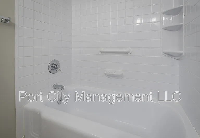 16 Taiper Ct #1 — Photo 25