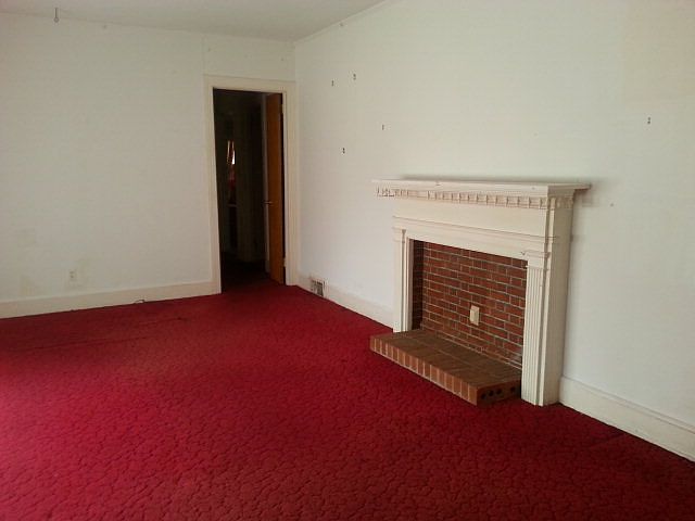 2nd image of 1901 Queens Rd