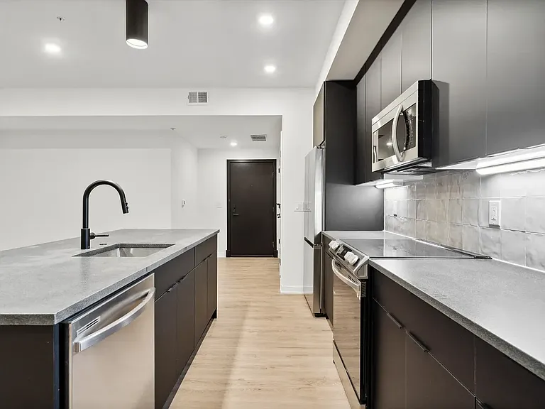 Freedom Lofts — Photo 14
