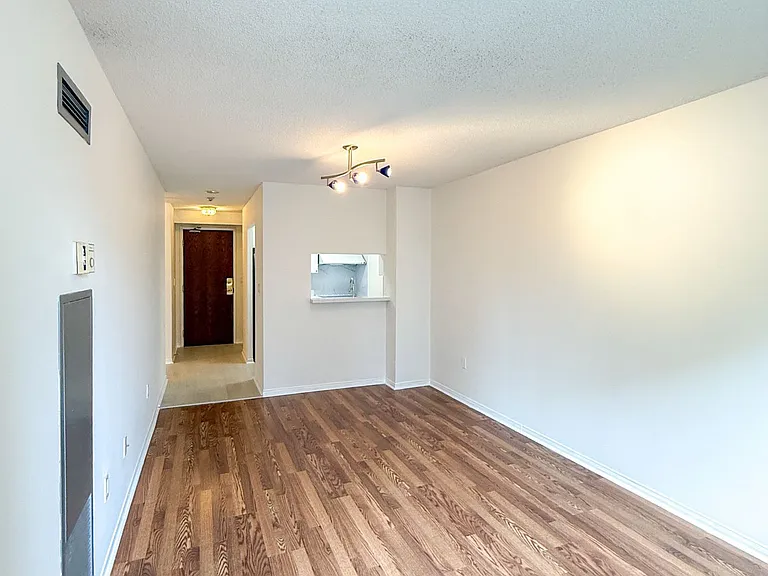 3 Pemberton Ave #206 — Photo 11