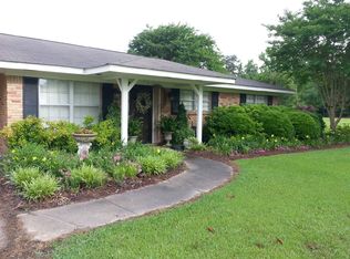 5415 Ridge Rd, Columbus, MS 39705