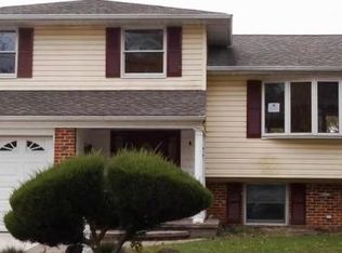 22 Overhill Rd, Stratford, NJ 08084