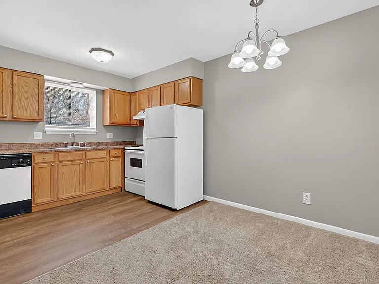 Brookview Apartments — Photo 26