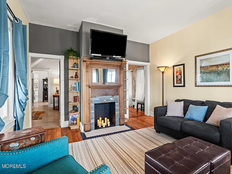 49 Franklin Ave — Photo 9