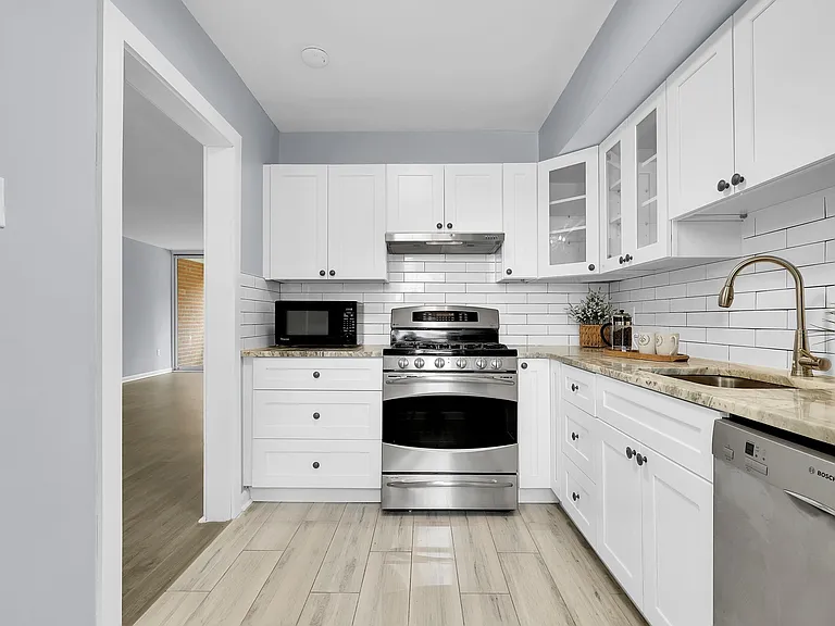 724 Quince Orchard Blvd #202 — Photo 7