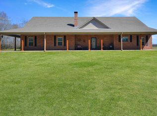 425 Honeysuckle Rd, Moscow, TN 38057