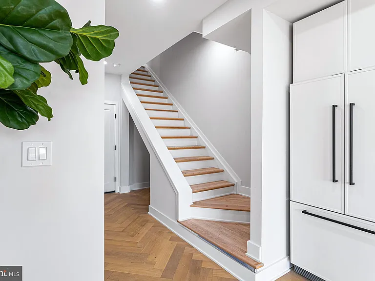 1516 E Capitol St NE — Photo 24