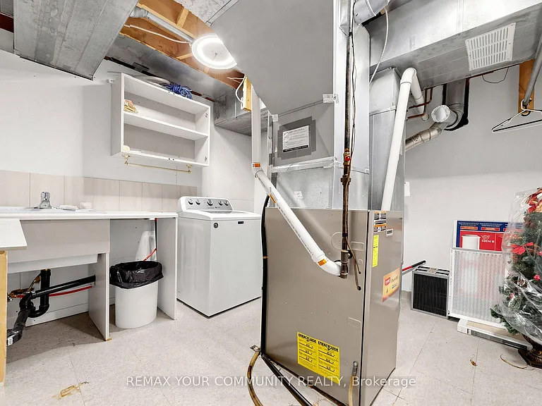 32 Soho Cres #BASEMENT — Photo 26