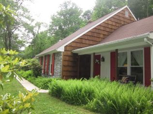 988 Marticville Rd, Pequea, PA 17565