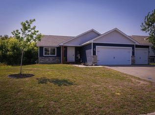 1116 NW North Ridge Dr, Montgomery, MN 56069