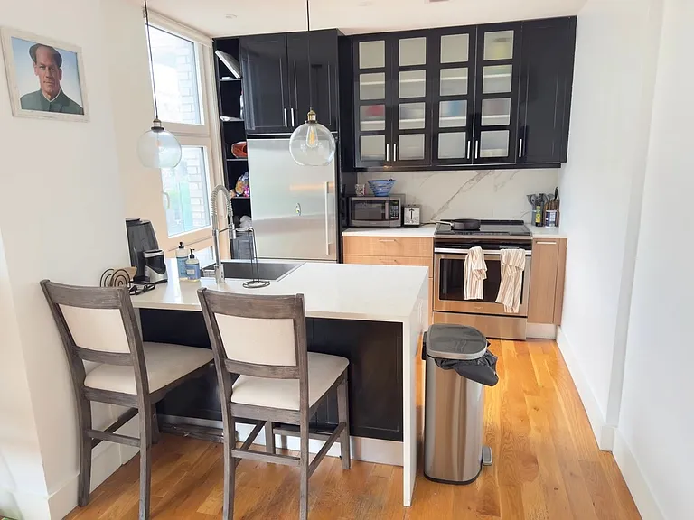 229 Roebling St #2C — Photo 3
