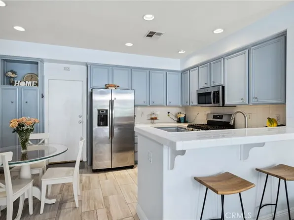 955 S Billings Way, Anaheim, CA 92808