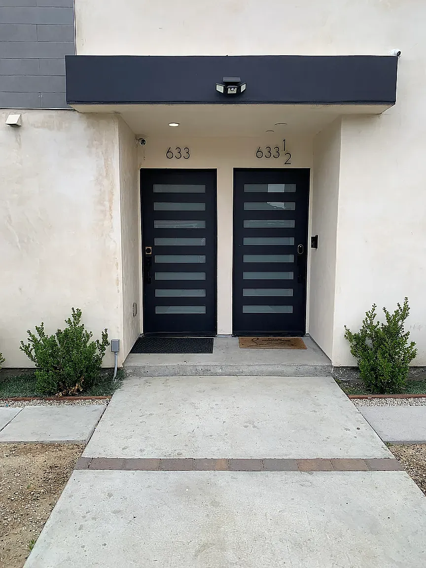 3 bed, 2.5 bath, 1100 sqft, $3,095 — Photo 3