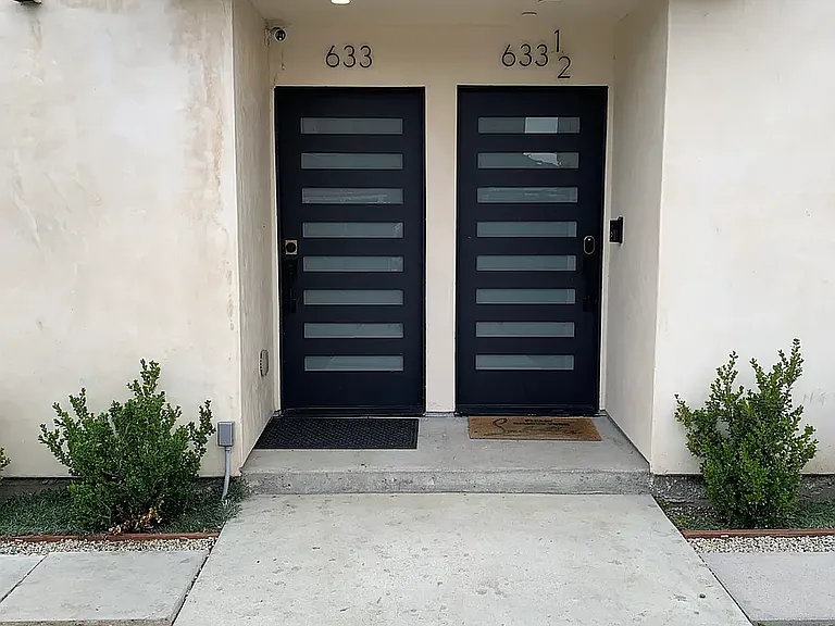 633 N Normandie Ave #1/2 — Photo 3