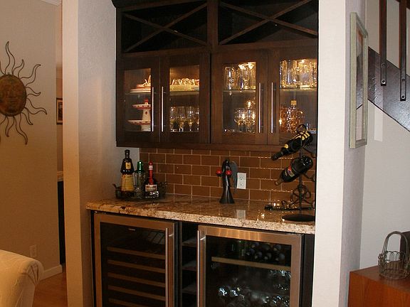3rd image of 1013 Nandina Dr
