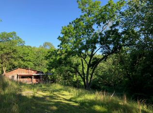 505 Sandsprings Ln, Pyatt, AR 72672