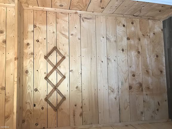 05F85D35-AAA0-4438-A704-5649C5924553