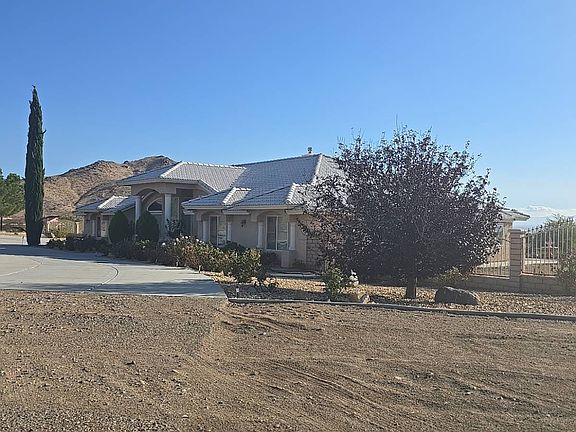 2nd image of 16544 Tawanka Rd