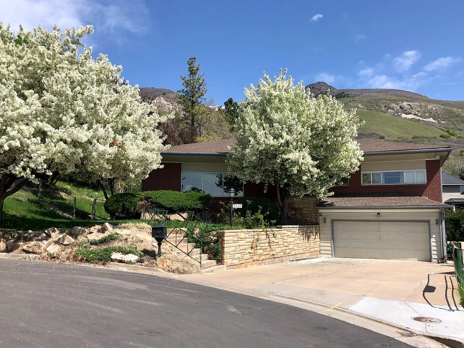 1 bed, 2816 sqft, $900 — Photo 1