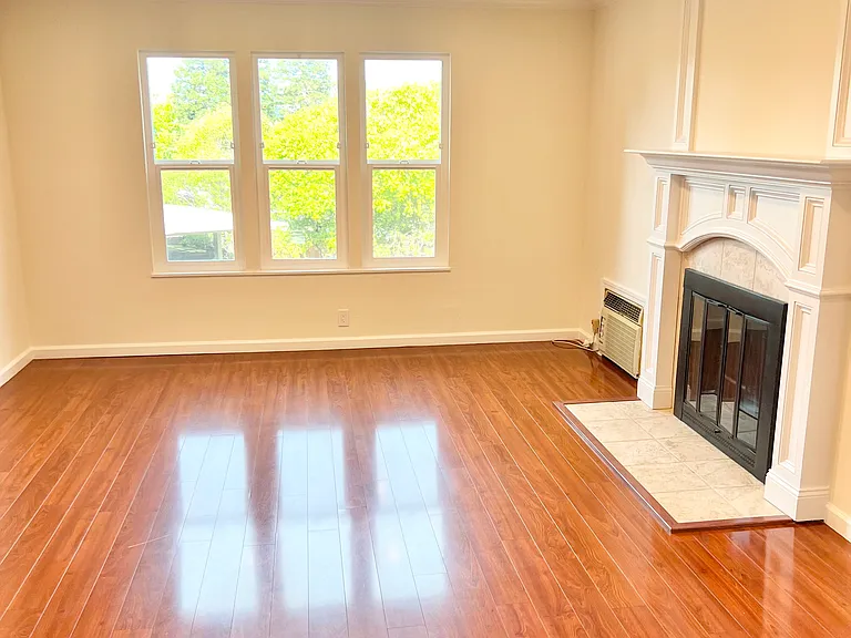 250 Chilpancingo Pkwy #25 — Photo 4