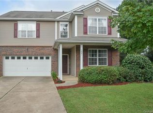 7641 Carrington Forest Ln, Matthews, NC 28105