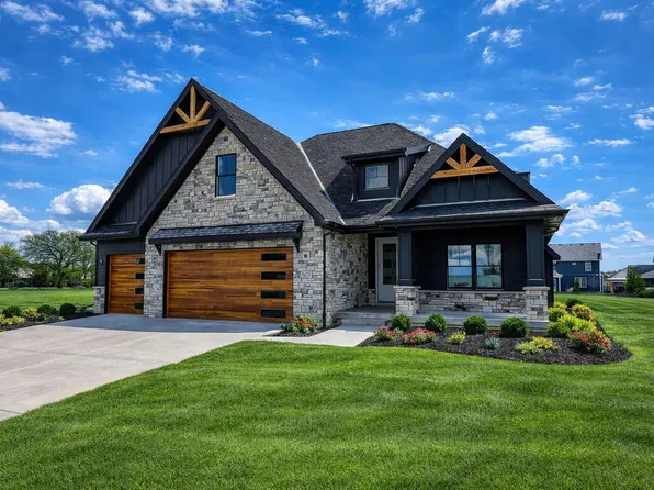 9673 Corydalis Ave, Saint John, IN 46373