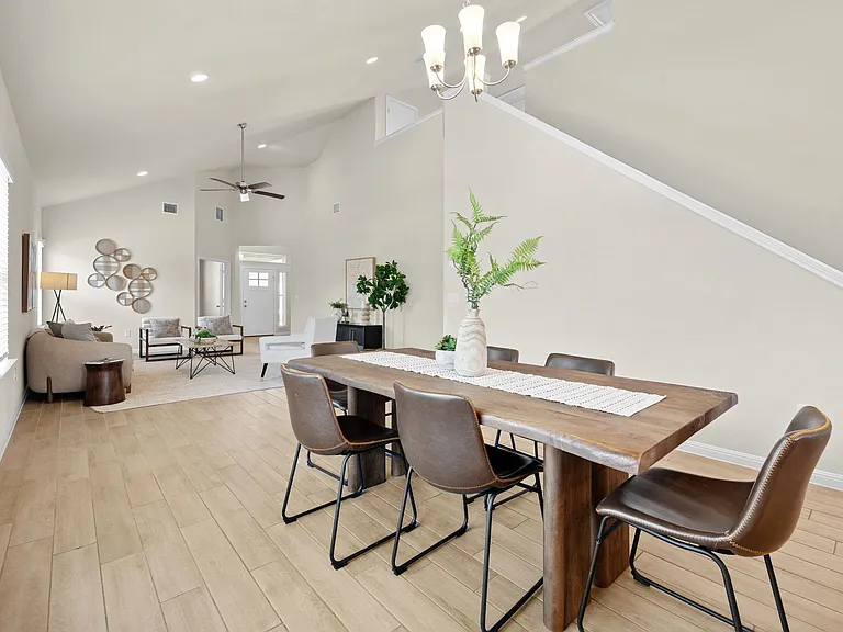 2413 Star Hill Ranch St — Photo 10
