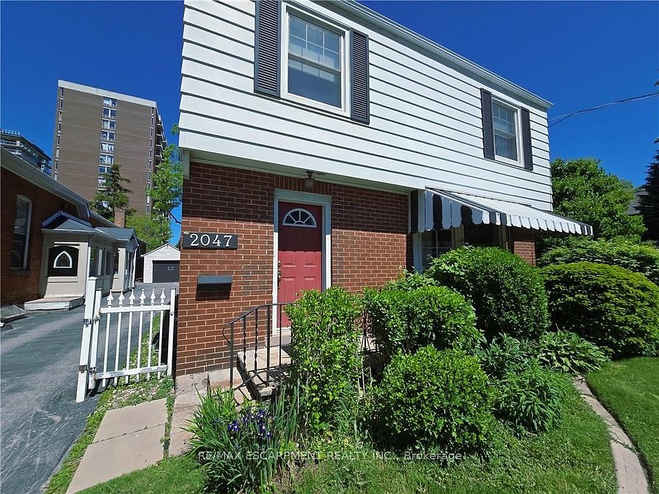 1st image of 2047 James St