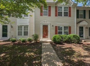 10106 Robin Lee Ln, Glen Allen, VA 23060