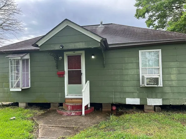 3014 12th St, Port Arthur, TX 77642