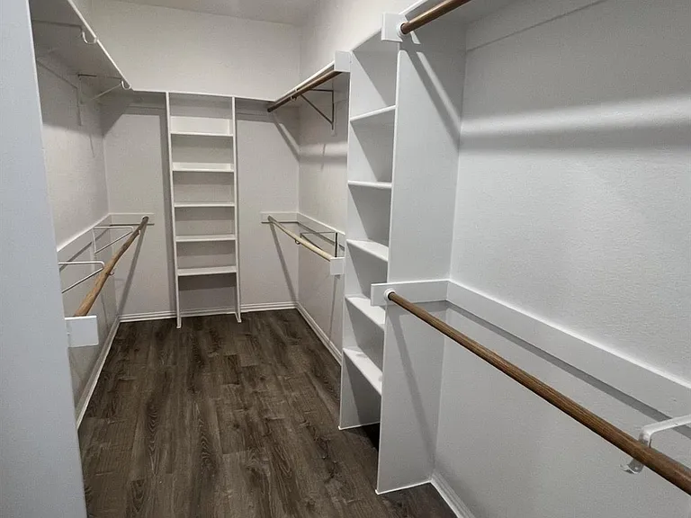 4201 Baccarat Dr — Photo 10