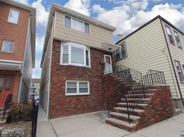 39 Searing Ave, Harrison, NJ 07029