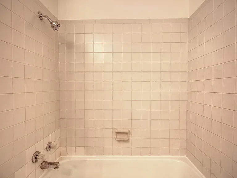 1515 Lincolnshire Dr — Photo 16