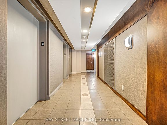 5th image of 763 Bay St #4105