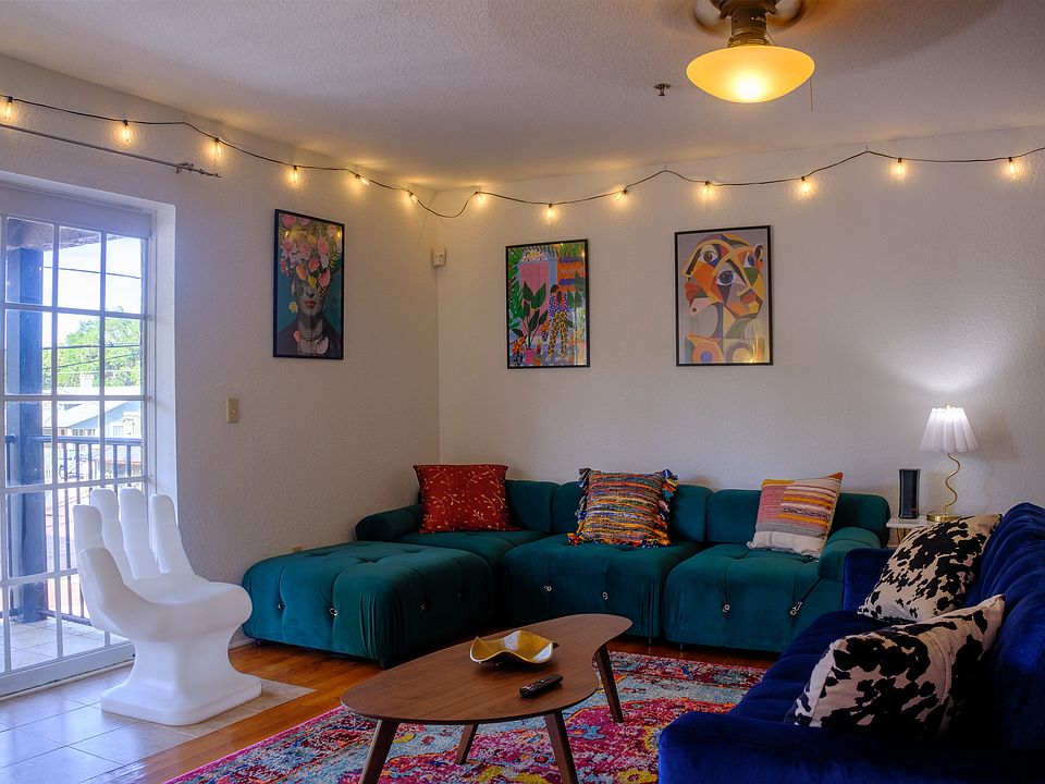 1st image of 716 E Washington St APT 2